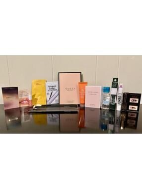 Luxury Beauty 20 Pieces Lot Bundle Kylie Jenner Gucci Morphe Charlotte Tilbury